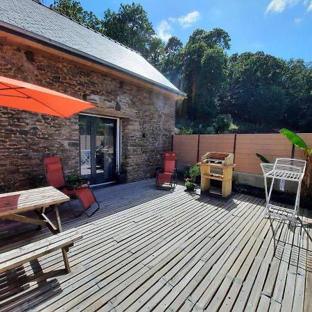 A La Memoire De Merlin & Spa Saint-Malon-sur-Mel Eksteriør bilde