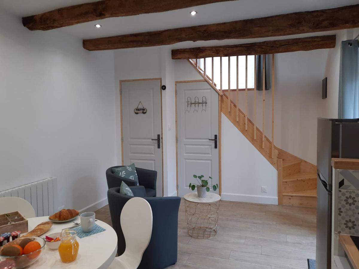 A La Memoire De Merlin & Spa Saint-Malon-sur-Mel Eksteriør bilde