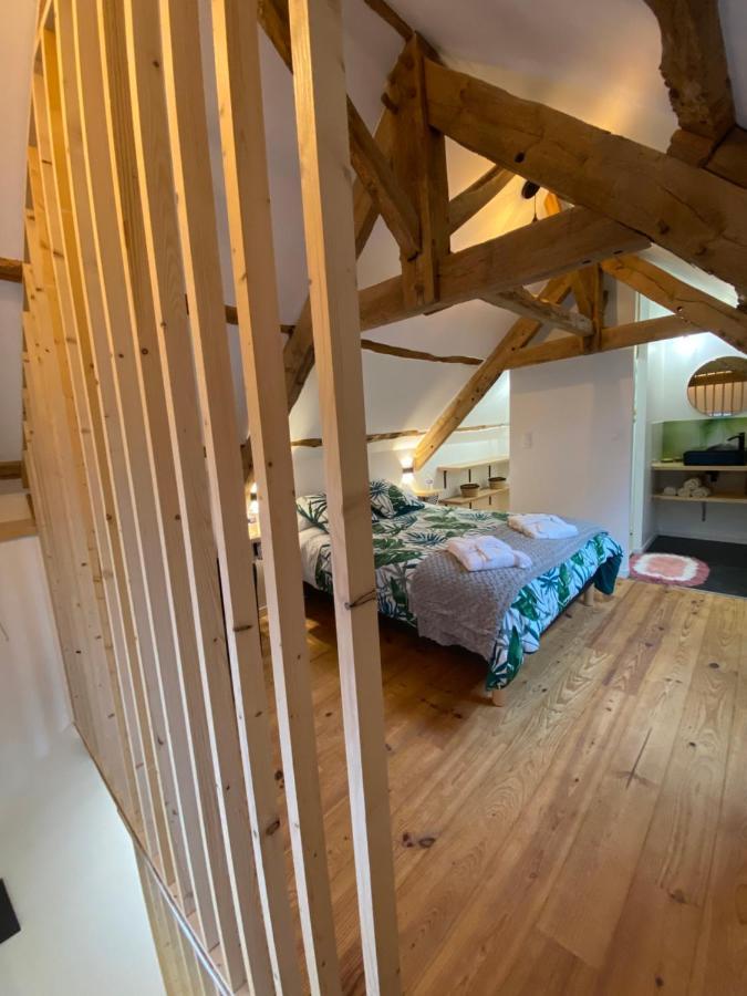 A La Memoire De Merlin & Spa Saint-Malon-sur-Mel Eksteriør bilde